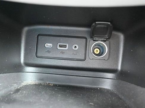 Used 2022 Chevrolet Equinox LS w/ LS Convenience Package AWD/4WD image 23