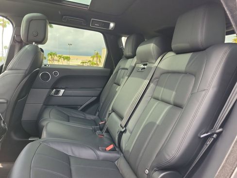 Used 2021 Land Rover Range Rover Sport HSE Silver Edition image 14