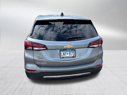 Used 2024 Chevrolet Equinox LT FWD image 5