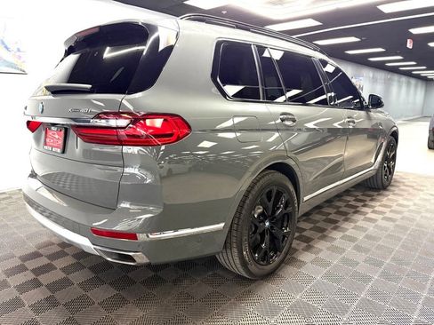Used 2021 BMW X7 xDrive40i w/ Premium Package AWD/4WD image 14