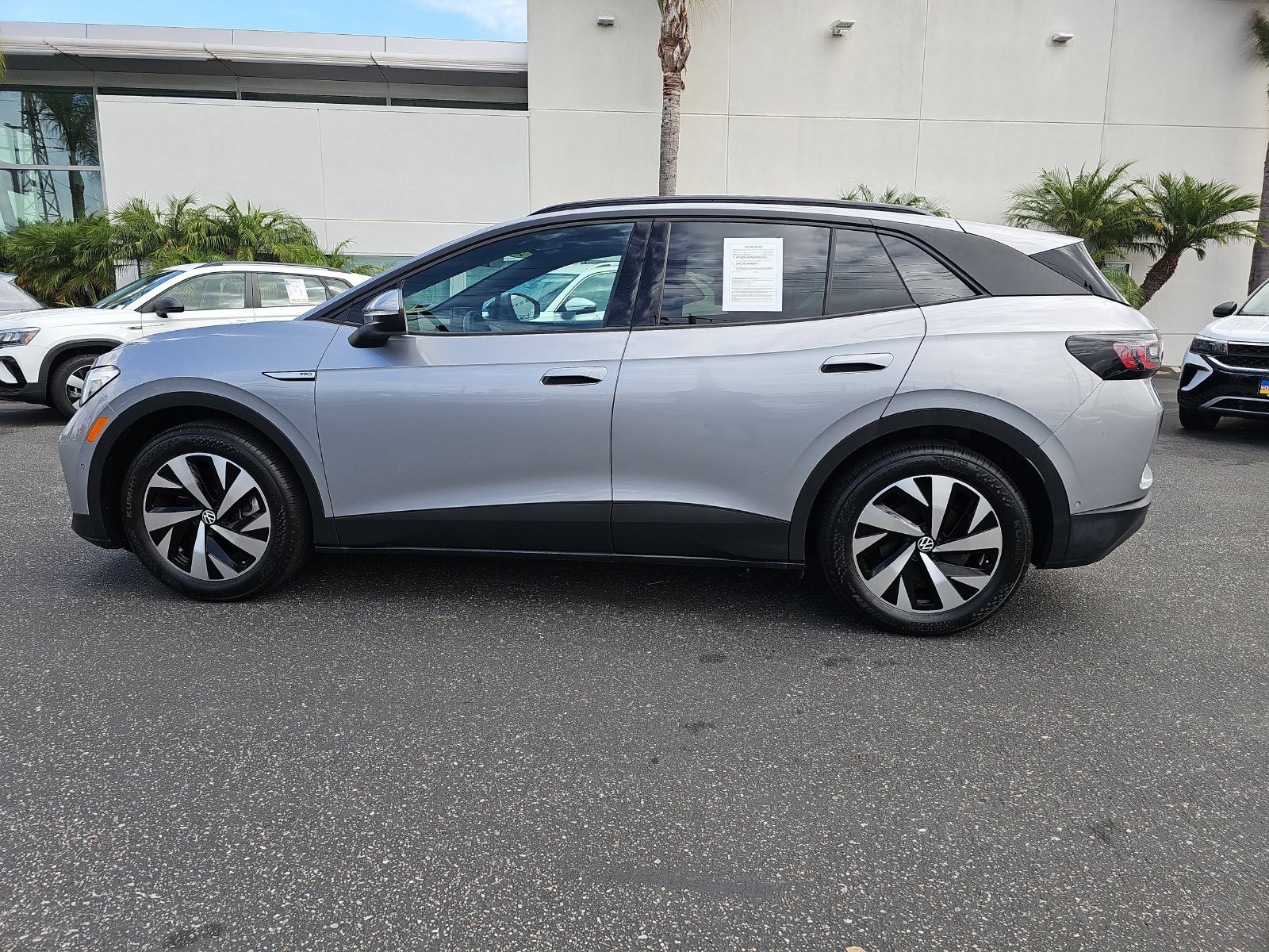 Used 2023 Volkswagen ID.4 Pro RWD image 8