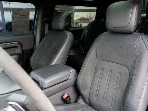 Used 2023 Land Rover Defender 90 Carpathian Edition image 7