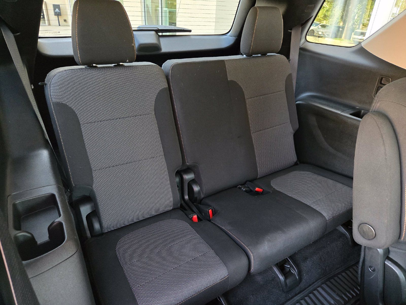 Used 2018 Chevrolet Traverse LT FWD image 28