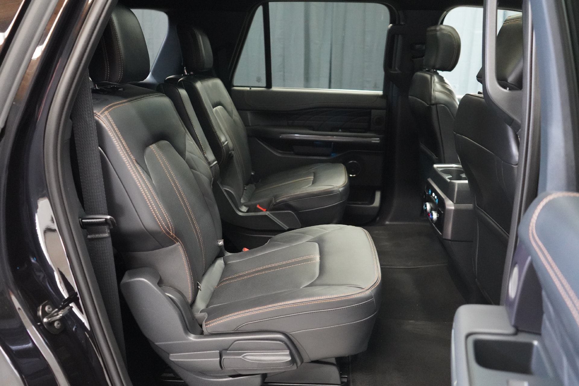 Used 2024 Ford Expedition Max Platinum AWD/4WD image 54