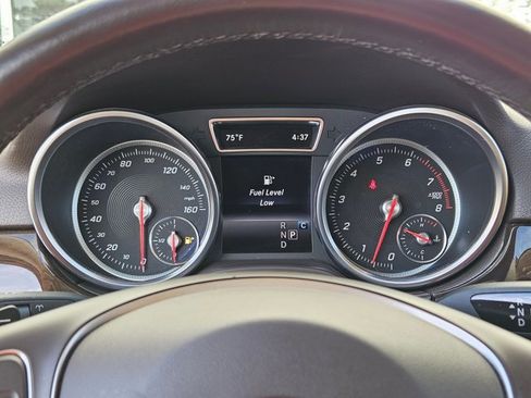 Used 2019 Mercedes-Benz GLE 400 4MATIC image 12