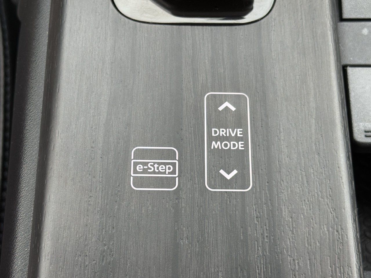 Certified 2023 Nissan Ariya AWD image 8