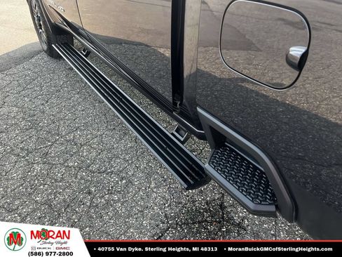 Certified 2025 GMC Sierra 2500 Denali Ultimate AWD/4WD image 13