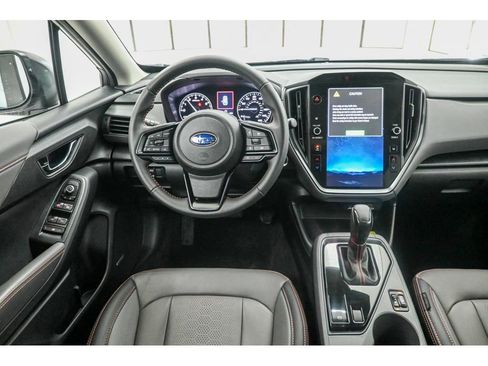 Used 2025 Subaru Crosstrek 2.5i Limited w/ Crosstrek Mirror Package image 13