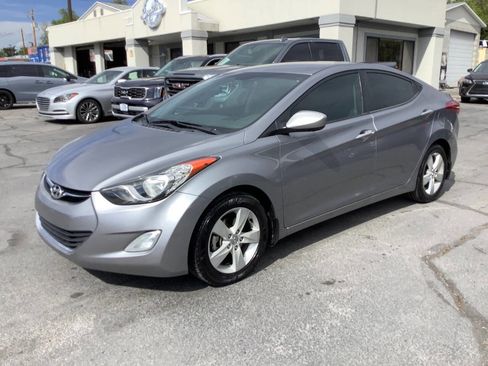Used 2013 Hyundai Elantra GLS w/ Preferred Pkg FWD image 1