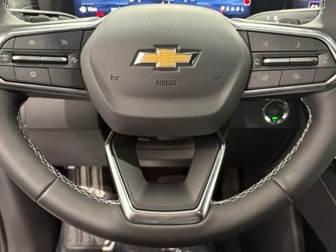 New 2027 Chevrolet Traverse LT w/ Driver Confidence Package AWD/4WD image 39