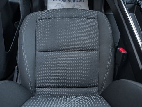 Used 2025 Chevrolet Equinox LT image 31