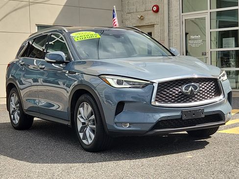 Used 2022 INFINITI QX50 Essential image 2