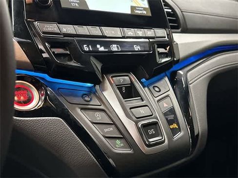 Used 2023 Honda Odyssey Touring image 25