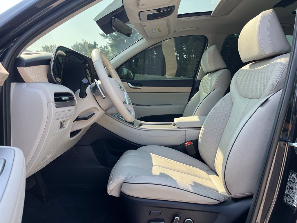 Used 2024 Hyundai Palisade Limited AWD/4WD image 16