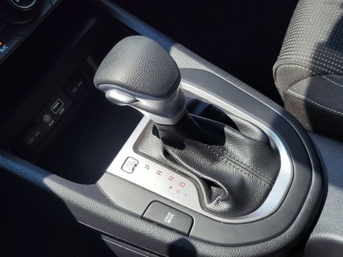 Used 2021 Kia Forte LXS FWD image 22