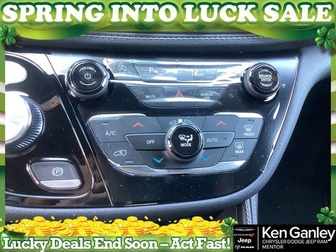 New 2026 Chrysler Pacifica Limited w/ Uconnect Theater Family Group image 12