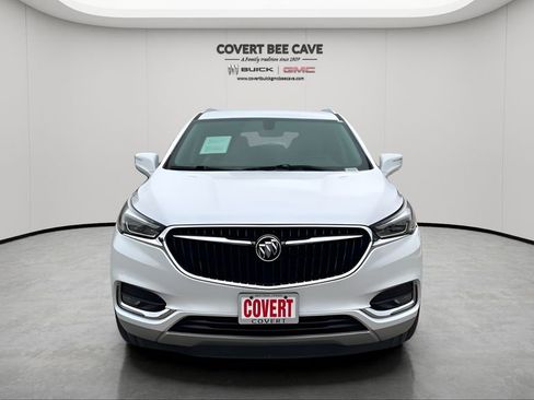 Used 2018 Buick Enclave Essence w/ Trailering Package image 2