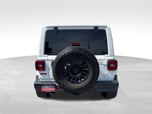 Used 2022 Jeep Wrangler Unlimited Sahara w/ LED Lighting Group AWD/4WD image 7