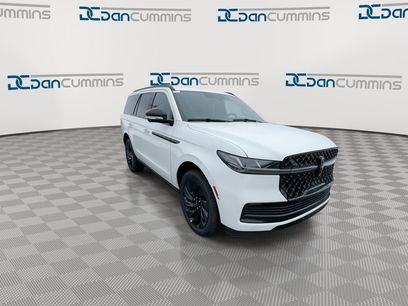 New 2026 Lincoln Navigator Reserve w/ Jet Appearance Package