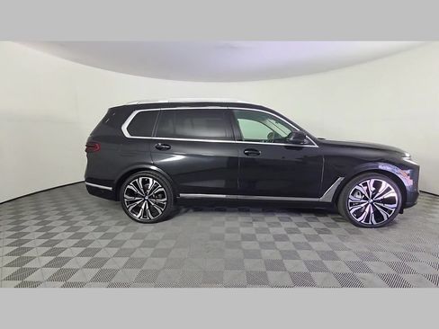 Used 2024 BMW X7 xDrive40i AWD/4WD image 35
