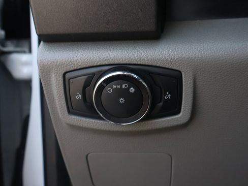 Used 2018 Ford F550 2WD Regular Cab Super Duty image 20