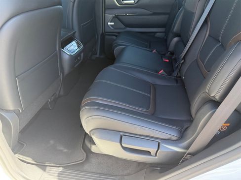 New 2026 Nissan Armada SL image 16