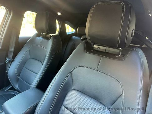 Used 2024 Jaguar E-PACE R-Dynamic SE image 9