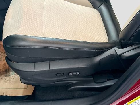 Used 2020 Buick Encore Preferred image 19