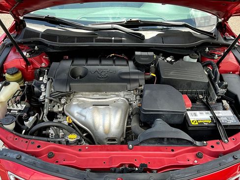 Used 2011 Toyota Camry LE FWD image 29