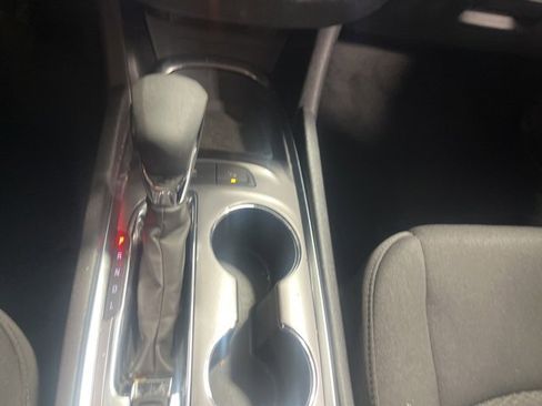 Used 2024 Chevrolet Malibu LT image 19