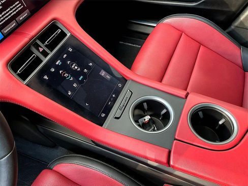 Used 2025 Porsche Taycan image 20