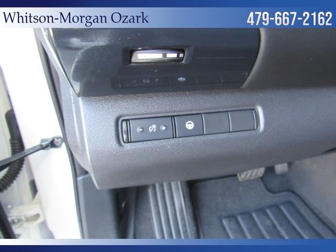 Used 2022 Nissan Pathfinder SV FWD image 36