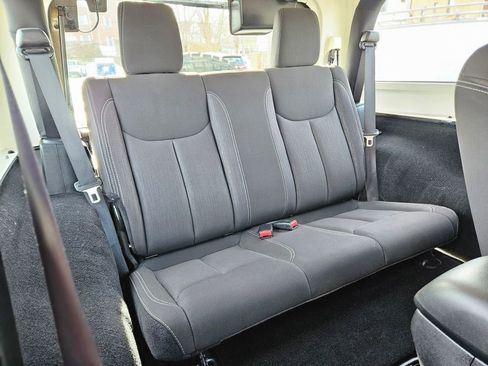 Used 2014 Jeep Wrangler Rubicon w/ Power Convenience Group image 10