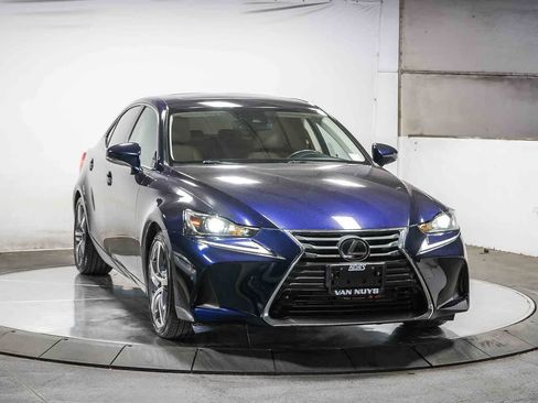 Used 2019 Lexus IS 300 w/ Navigation Package RWD image 2