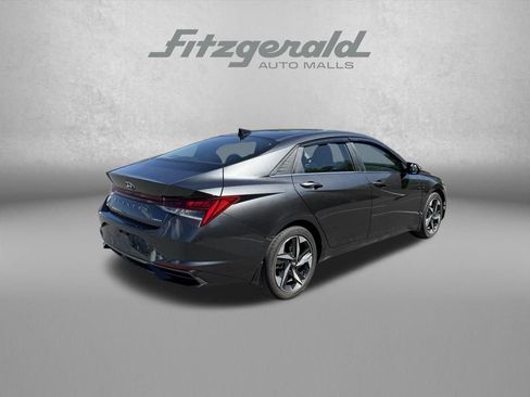 Used 2023 Hyundai Elantra Limited FWD image 7