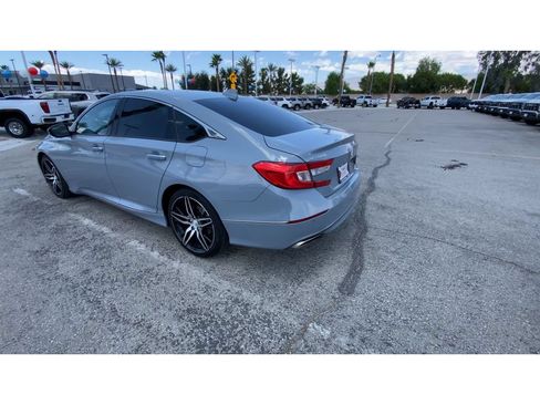 Used 2021 Honda Accord Touring image 6
