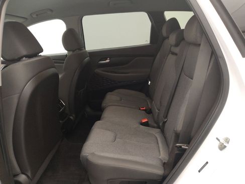 Used 2020 Hyundai Santa Fe SE image 18