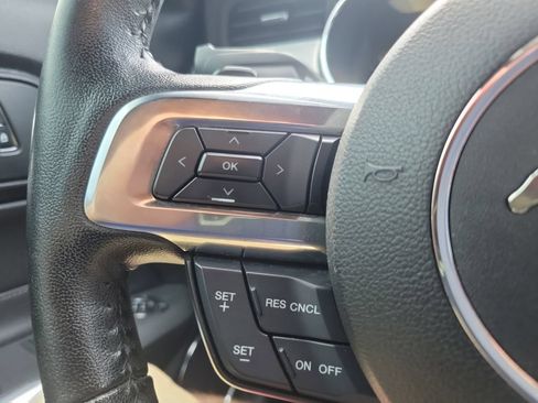 Used 2016 Ford Mustang GT Premium RWD image 19