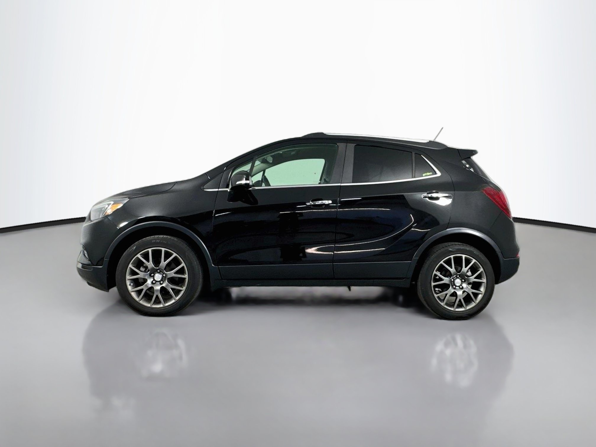 Used 2019 Buick Encore Sport Touring w/ Safety Package FWD image 4