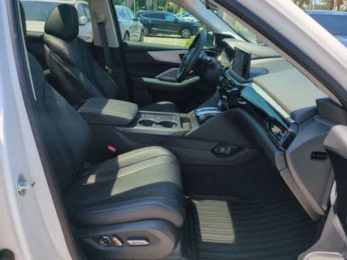Certified 2025 Acura MDX FWD w/ Technology Package image 24