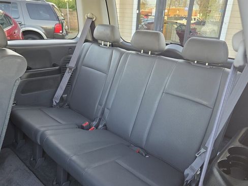 Used 2004 Honda Pilot EX image 12