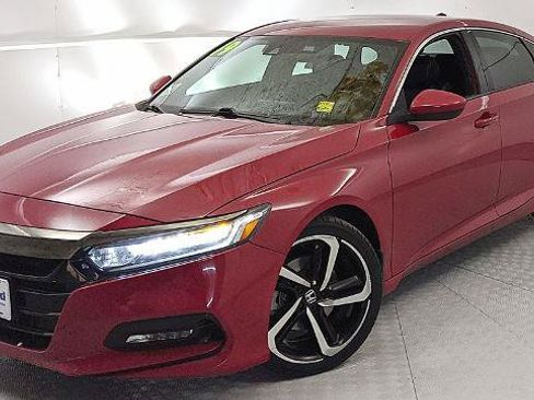 Used 2019 Honda Accord Sport image 6
