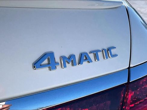 Used 2023 Mercedes-Benz S 500 S 500 image 10