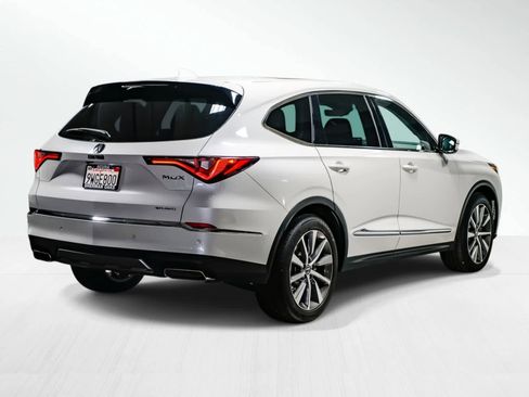 Used 2025 Acura MDX SH-AWD w/ Technology Package image 5