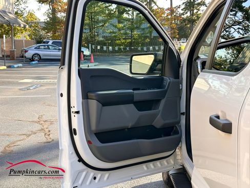 Used 2023 Ford F150 XLT w/ Trailer Tow Package image 23