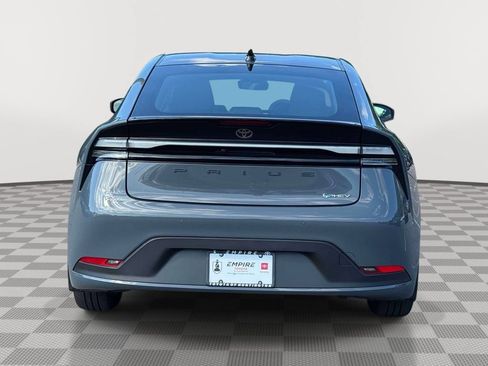 Used 2026 Toyota Prius Plug-In Hybrid FWD image 6