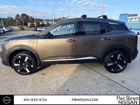 New 2026 Nissan Kicks SR w/ Cold Weather Package image 16