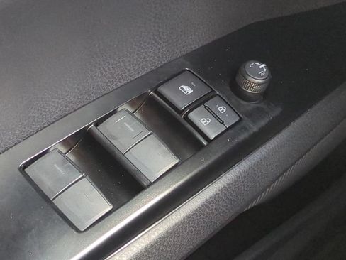 Used 2026 Toyota Camry SE FWD image 18