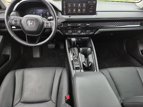 Used 2025 Honda Accord EX-L image 9
