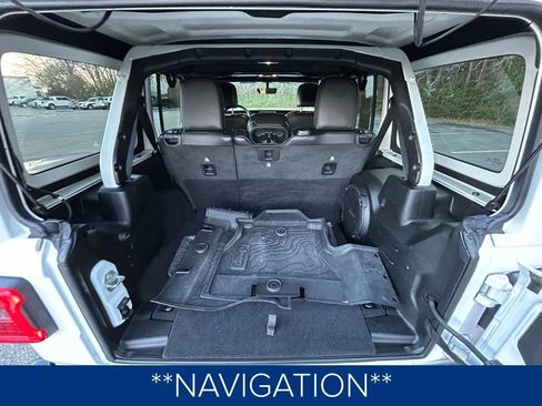 Used 2020 Jeep Wrangler Unlimited Sahara image 9